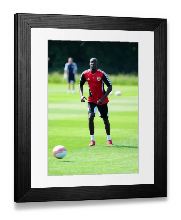 Framed Print : Albert Adomah's Unwavering Focus: Pre-season Training with Bristol City Framed Print : Albert Adomah's Unwavering Focus: Pre-season Training with Bristol City