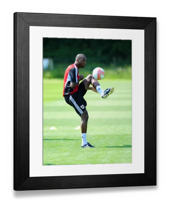 Framed Print : Gearing Up: Kalifa Cisse's Pre-Season Training Intensity with Bristol City FC