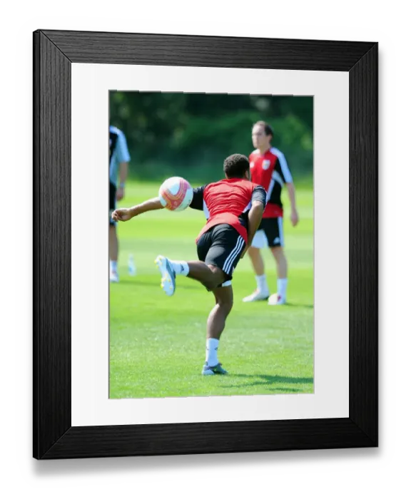 Framed Print : Nicky Maynard's Focused Pre-Season Training with Bristol City