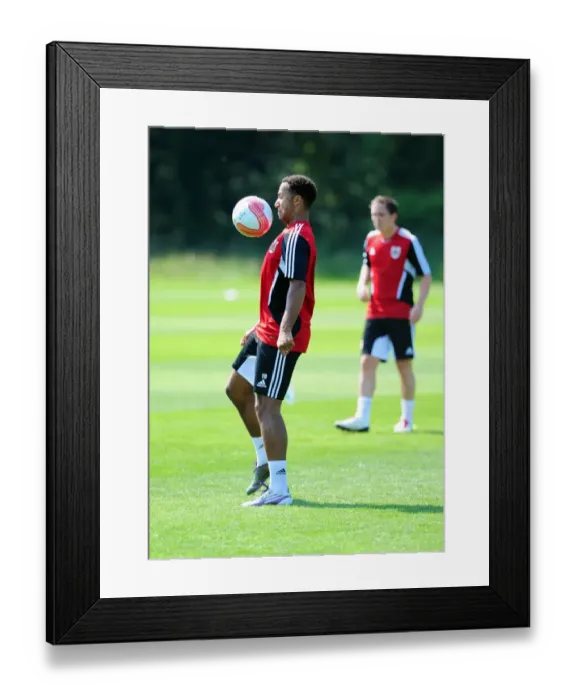 Framed Print : Nicky Maynard: Intense Focus during Bristol City's Pre-Season Training