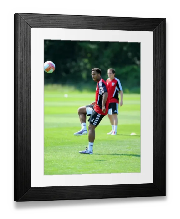 Framed Print : Nicky Maynard's Unwavering Focus: Pre-Season Training with Bristol City Framed Print : Nicky Maynard's Unwavering Focus: Pre-Season Training with Bristol City