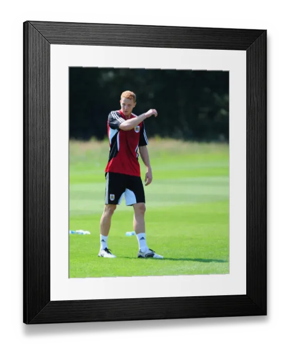 Framed Print : Ryan Taylor's Intense Pre-Season Training: Gearing Up with Bristol City Framed Print : Ryan Taylor's Intense Pre-Season Training: Gearing Up with Bristol City