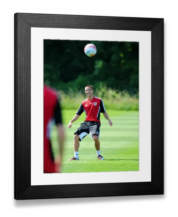 Framed Print : Bristol City's Danny Ball: Intense Training Focus Framed Print : Bristol City's Danny Ball: Intense Training Focus