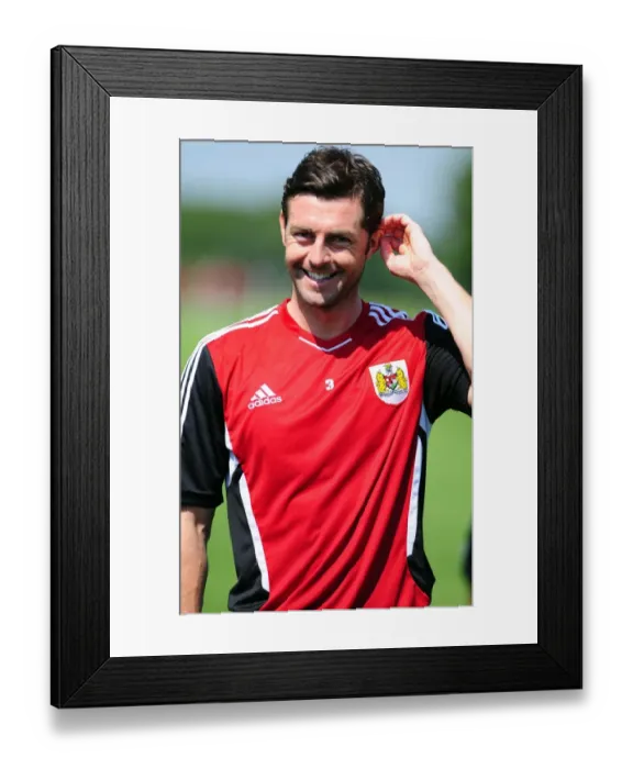 Framed Print : Jamie McAllister: Focused during Bristol City's Pre-season Training Framed Print : Jamie McAllister: Focused during Bristol City's Pre-season Training