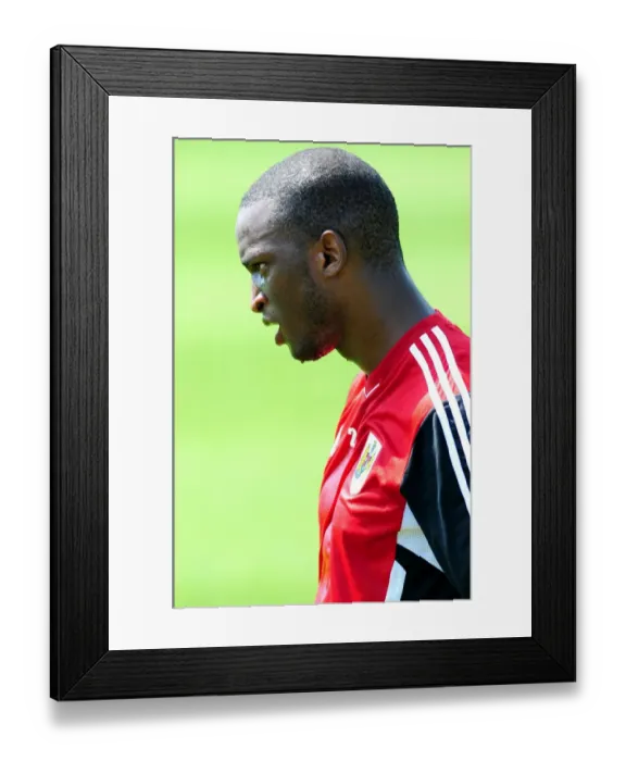 Framed Print : Bristol City FC: Kalifa Cisse's Unyielding Determination in Pre-Season Training Framed Print : Bristol City FC: Kalifa Cisse's Unyielding Determination in Pre-Season Training