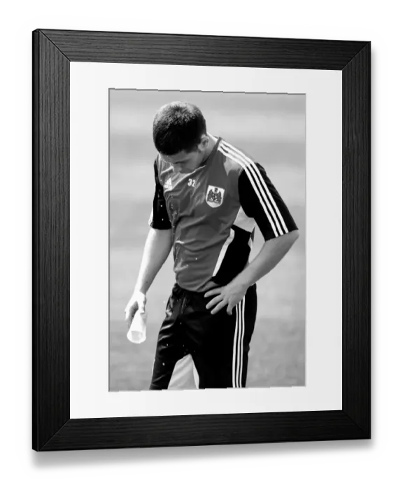 Framed Print : Bristol City FC: Lewis Carey in Focus during Pre-season Training Framed Print : Bristol City FC: Lewis Carey in Focus during Pre-season Training