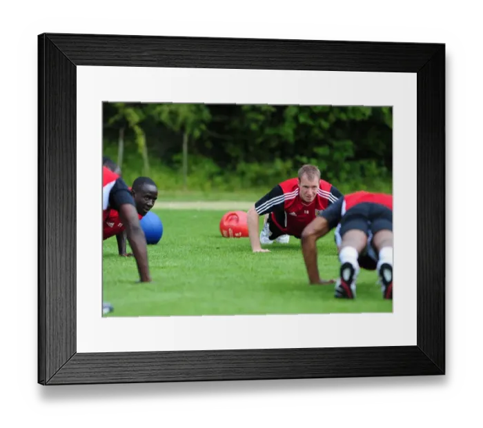 Framed Print : David Clarkson of Bristol City in Pre-Season Training Focus