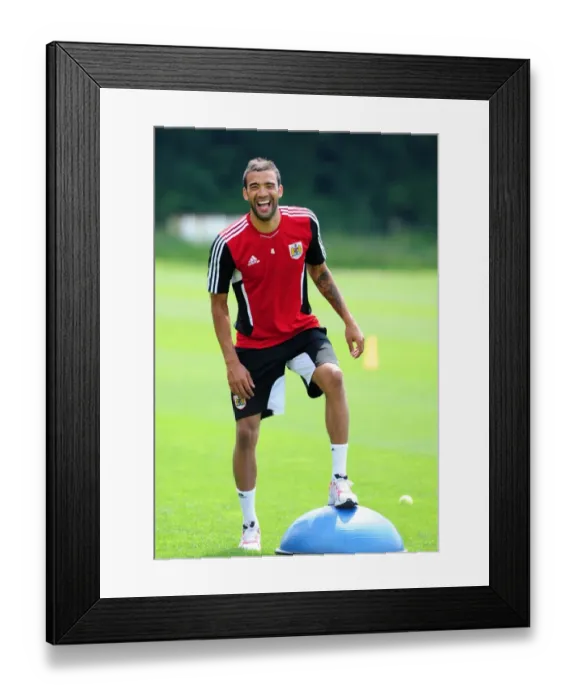 Framed Print : Focused and Ready: Liam Fontaine's Intense Pre-Season Training with Bristol City