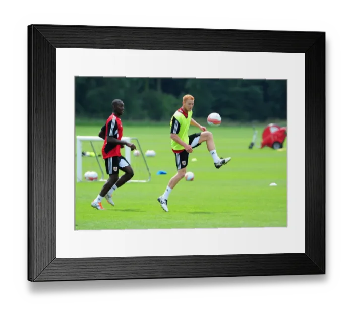 Framed Print : Gearing Up: Ryan Taylor's Intense Pre-Season Training with Bristol City Framed Print : Gearing Up: Ryan Taylor's Intense Pre-Season Training with Bristol City