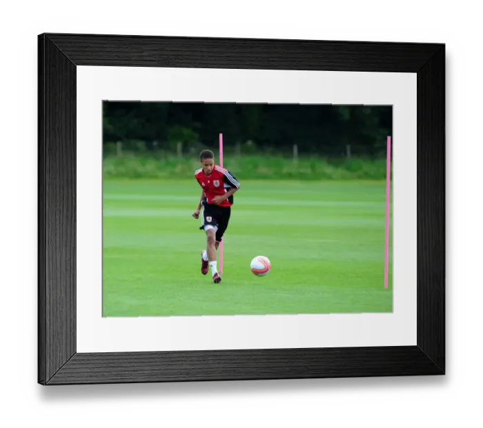 Framed Print : Bobby Reid's Relentless Determination: Pre-Season Training with Bristol City Framed Print : Bobby Reid's Relentless Determination: Pre-Season Training with Bristol City