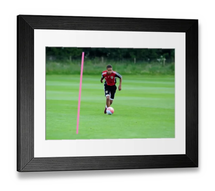 Framed Print : Bobby Reid's Unwavering Focus: Intense Pre-Season Training with Bristol City Framed Print : Bobby Reid's Unwavering Focus: Intense Pre-Season Training with Bristol City