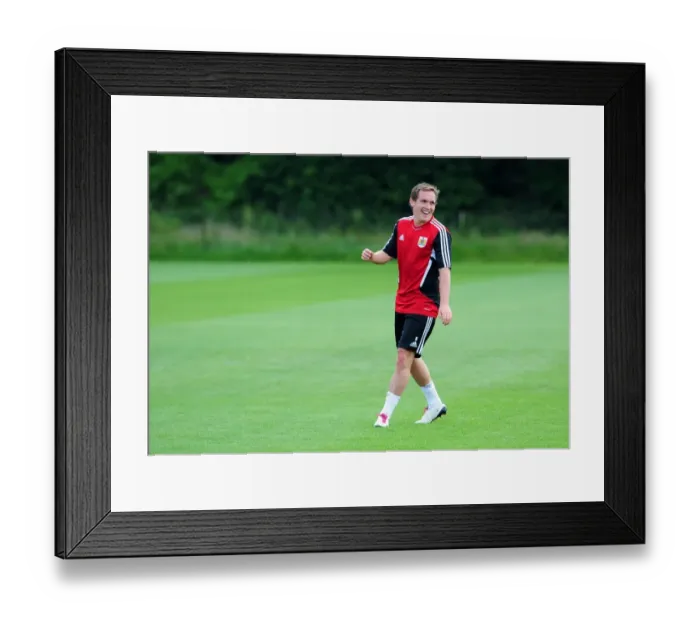 Framed Print : Neil Kilkenny: Focused and Ready - Bristol City's Pre-Season Training Framed Print : Neil Kilkenny: Focused and Ready - Bristol City's Pre-Season Training