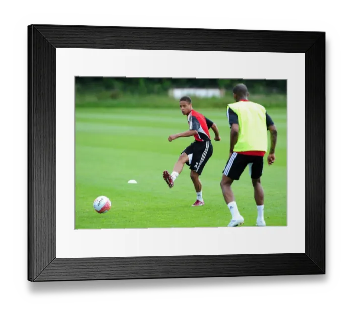 Framed Print : Bobby Reid's Relentless Determination: Pre-Season Training with Bristol City Framed Print : Bobby Reid's Relentless Determination: Pre-Season Training with Bristol City