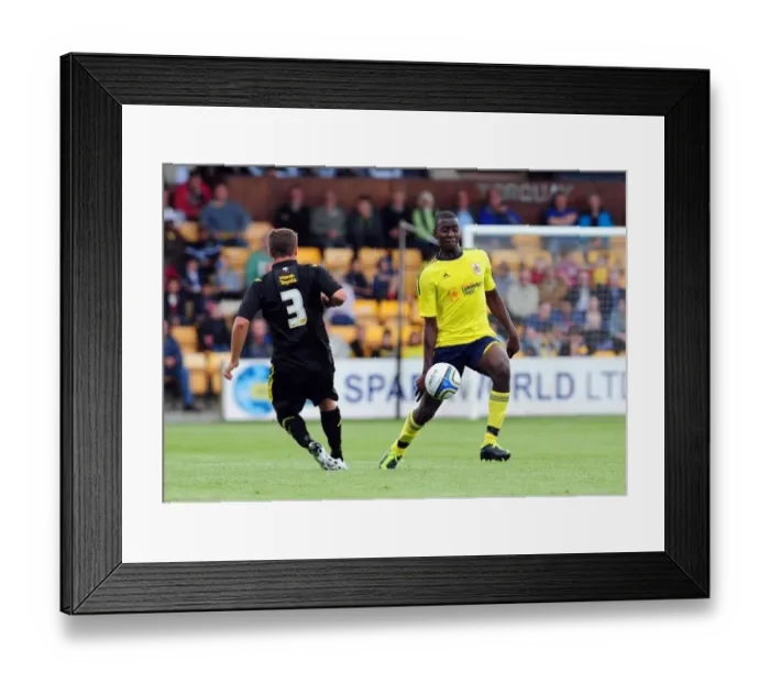 Framed Print : Bristol City's Yannick Bolasie in Action on the Football Field Framed Print : Bristol City's Yannick Bolasie in Action on the Football Field