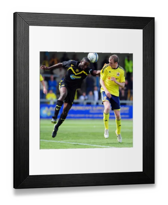 Framed Print : Bristol Citys David Clarkson goes close with a header Framed Print : Bristol Citys David Clarkson goes close with a header