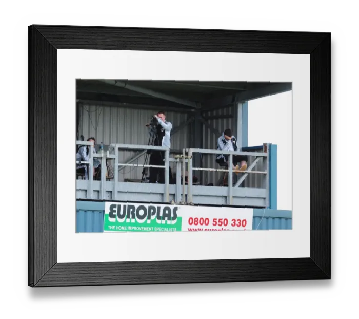 Framed Print : Bristol City vs Torquay: Showdown in Season 11-12 Framed Print : Bristol City vs Torquay: Showdown in Season 11-12