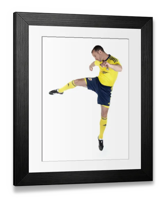 Framed Print : Bristol City First Team: New Kits Unveiled - Season 11-12 Framed Print : Bristol City First Team: New Kits Unveiled - Season 11-12