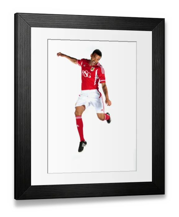 Framed Print : Bristol City First Team: New Kit Revealed for 11-12 Season Framed Print : Bristol City First Team: New Kit Revealed for 11-12 Season