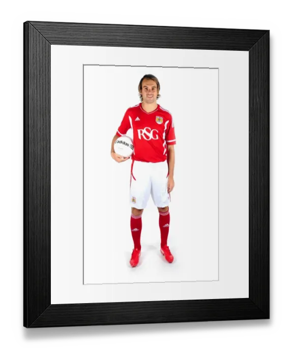 Framed Print : Bristol City First Team: Revealing the New Kits for Season 11-12 Framed Print : Bristol City First Team: Revealing the New Kits for Season 11-12