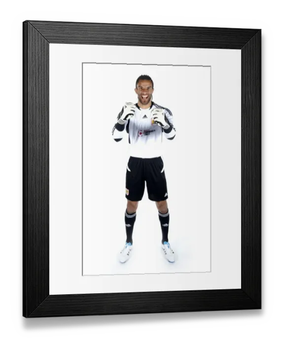 Framed Print : Bristol City FC: Revealing the New Kit for Season 11-12 Framed Print : Bristol City FC: Revealing the New Kit for Season 11-12