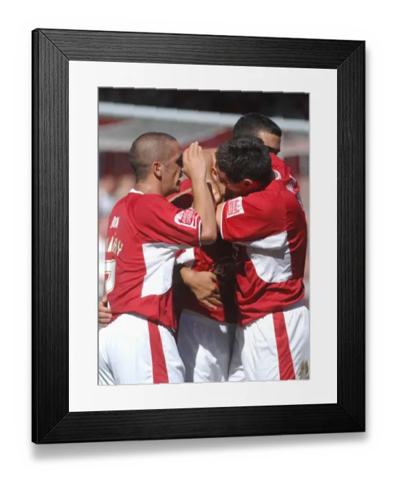 Framed Print : Bristol City and Scunthorpe Utd: A Jubilant Moment on the Football Field Framed Print : Bristol City and Scunthorpe Utd: A Jubilant Moment on the Football Field