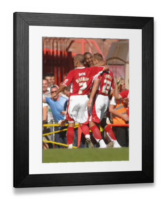 Framed Print : Bristol City's Triumphant Moment Against Scunthorpe Utd Framed Print : Bristol City's Triumphant Moment Against Scunthorpe Utd