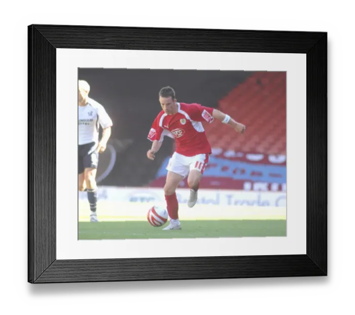 Framed Print : Michael McIndoe-Scunthorpe Utd Framed Print : Michael McIndoe-Scunthorpe Utd