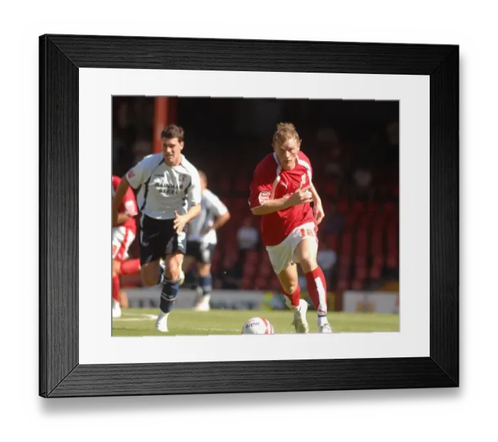 Framed Print : Brian Wilson V Scunthorpe Utd Framed Print : Brian Wilson V Scunthorpe Utd