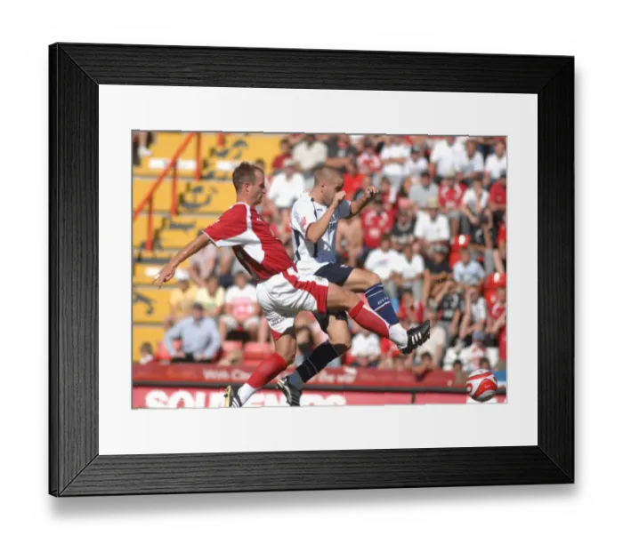 Framed Print : Louis Carey: A Dual Career - Bristol City vs Scunthorpe United Framed Print : Louis Carey: A Dual Career - Bristol City vs Scunthorpe United