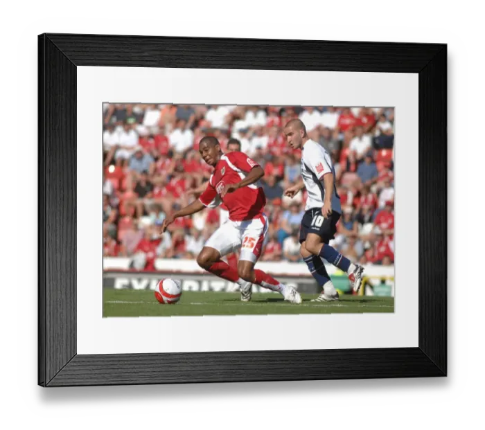 Framed Print : Marvin Elliott vs Scunthorpe Utd: A Football Rivalry Unfolds Framed Print : Marvin Elliott vs Scunthorpe Utd: A Football Rivalry Unfolds