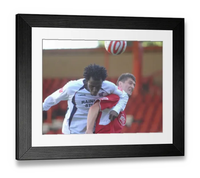 Framed Print : Phil Jevons-Scunthorpe Utd Framed Print : Phil Jevons-Scunthorpe Utd
