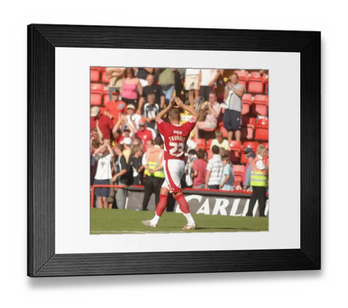 Framed Print : Lee Trundle's Thrilling Performance: A Standout Moment in Bristol City vs Scunthorpe Utd