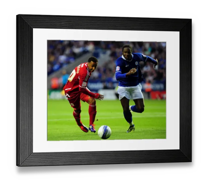 Framed Print : Battling for Supremacy: Nicky Maynard vs. Souleymane Bamba in Leicester City vs. Bristol City Championship Clash (17th August 2011) Framed Print : Battling for Supremacy: Nicky Maynard vs. Souleymane Bamba in Leicester City vs. Bristol City Championship Clash (17th August 2011)