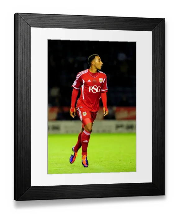Framed Print : Championship Showdown: Nicky Maynard's Double for Bristol City against Leicester City (06-08-2011) Framed Print : Championship Showdown: Nicky Maynard's Double for Bristol City against Leicester City (06-08-2011)