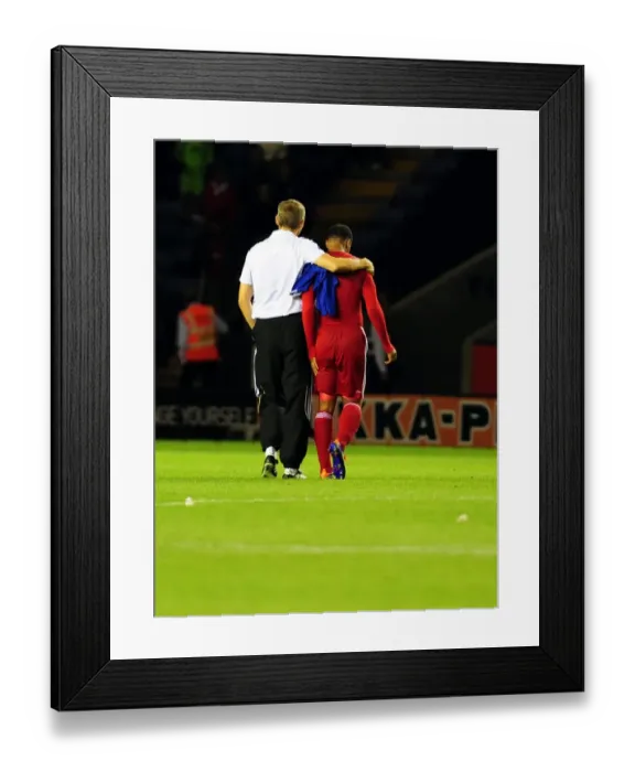 Framed Print : Keith Millen Holds On to In-Form Nicky Maynard Amidst Leicester's Advances: Bristol City's 2-1 Championship Victory (11-08-2011) Framed Print : Keith Millen Holds On to In-Form Nicky Maynard Amidst Leicester's Advances: Bristol City's 2-1 Championship Victory (11-08-2011)
