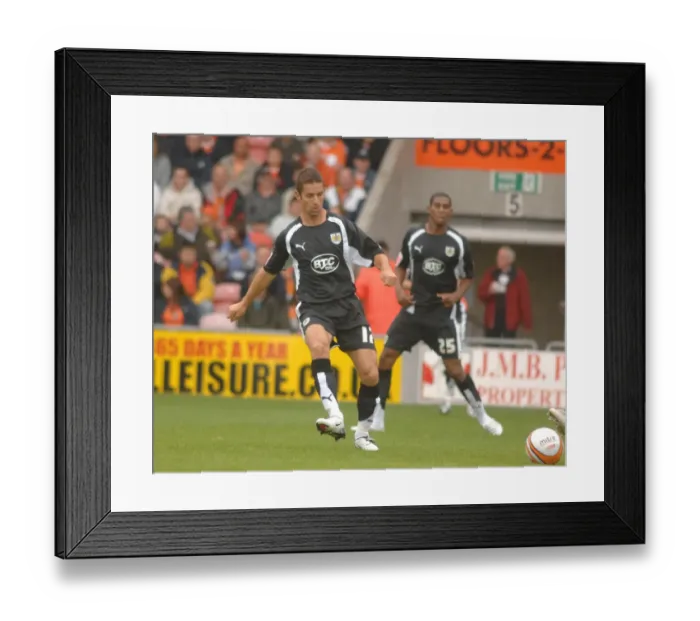 Framed Print : Alex Russell: Brilliant Performance for Bristol City Against Blackpool
