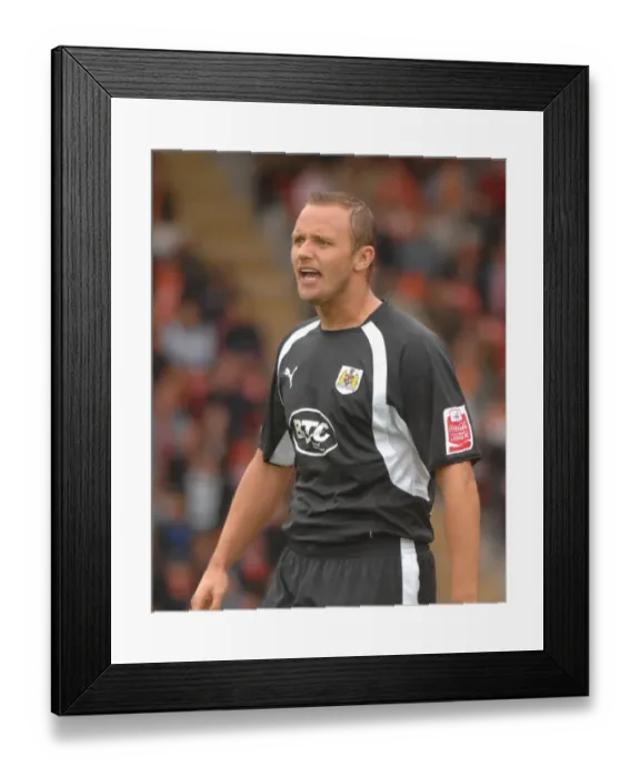 Framed Print : Lee Trundle in Action: Blackpool vs. Bristol City Framed Print : Lee Trundle in Action: Blackpool vs. Bristol City
