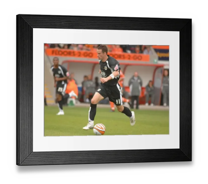 Framed Print : Michael McIndoe in Action: Blackpool vs. Bristol City Framed Print : Michael McIndoe in Action: Blackpool vs. Bristol City
