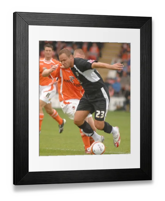 Framed Print : Bristol City vs. Blackpool: Lee Trundle's Thrilling Showdown Framed Print : Bristol City vs. Blackpool: Lee Trundle's Thrilling Showdown