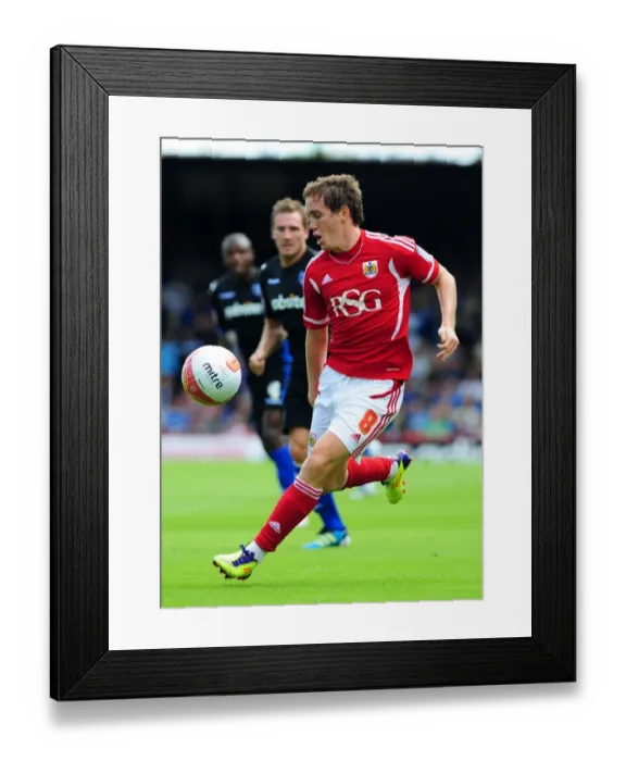 Framed Print : Neil Kilkenny in Action: Bristol City vs Portsmouth, Championship Match (2011), Ashton Gate Stadium