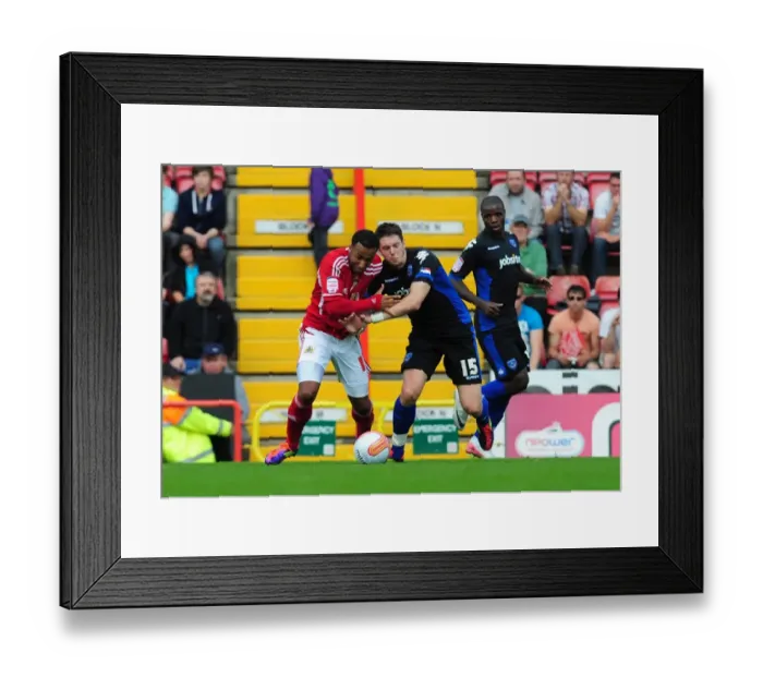 Framed Print : Bristol City's Nicky Maynard vs. Portsmouth's Greg Halford: Championship Clash at Ashton Gate Stadium (200811) Framed Print : Bristol City's Nicky Maynard vs. Portsmouth's Greg Halford: Championship Clash at Ashton Gate Stadium (200811)