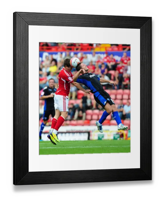 Framed Print : Bristol City vs Portsmouth: Neil Kilkenny vs David Norris - Championship Clash at Ashton Gate Stadium (200811) Framed Print : Bristol City vs Portsmouth: Neil Kilkenny vs David Norris - Championship Clash at Ashton Gate Stadium (200811)
