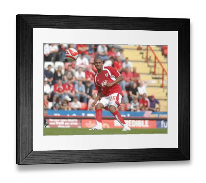 Framed Print : Marvin Elliott: Focused and Ready - Bristol City Football Club Pre-Season Training Framed Print : Marvin Elliott: Focused and Ready - Bristol City Football Club Pre-Season Training