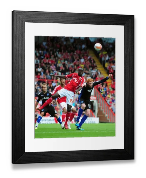 Framed Print : Bristol City vs Portsmouth: Albert Adomah vs Dave Kitson Battle in Championship Match, 2008-11 Framed Print : Bristol City vs Portsmouth: Albert Adomah vs Dave Kitson Battle in Championship Match, 2008-11