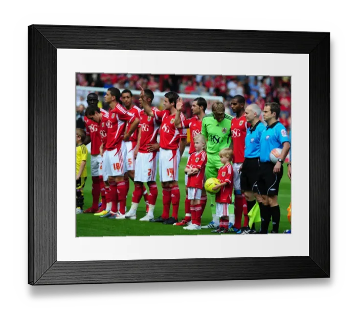 Framed Print : Bristol City v Portsmouth Framed Print : Bristol City v Portsmouth