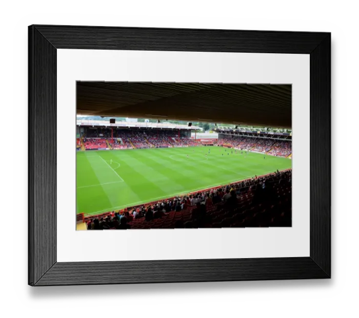 Framed Print : Bristol City vs Portsmouth: A Football Rivalry - Season 11-12