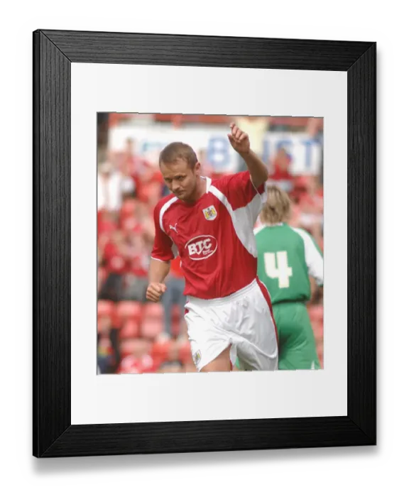 Framed Print : Lee Trundle: Focused and Ready - Pre-Season Training with Bristol City FC Framed Print : Lee Trundle: Focused and Ready - Pre-Season Training with Bristol City FC