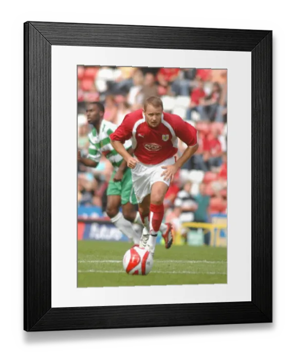 Framed Print : Bristol City FC: Lee Trundle in Pre-Season Training Framed Print : Bristol City FC: Lee Trundle in Pre-Season Training