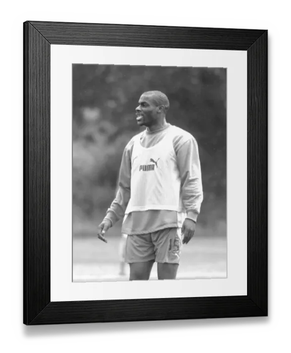 Framed Print : Bristol City FC: Enoch Showunmi Training, 07-08 Season