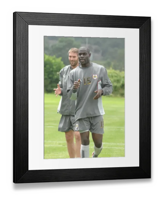 Framed Print : Bristol City Football Club: Enoch Showunmi in Focus - Training Sessions, 07-08 Season Framed Print : Bristol City Football Club: Enoch Showunmi in Focus - Training Sessions, 07-08 Season